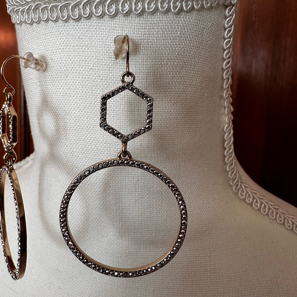 Premier Designs “Ritzy” Earrings - Picture 3 of 4
